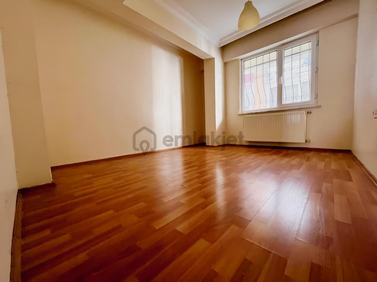 Çakmak Mahallesinde 2+1 Düz Giriş Asansörlü Arakat Daire - 18