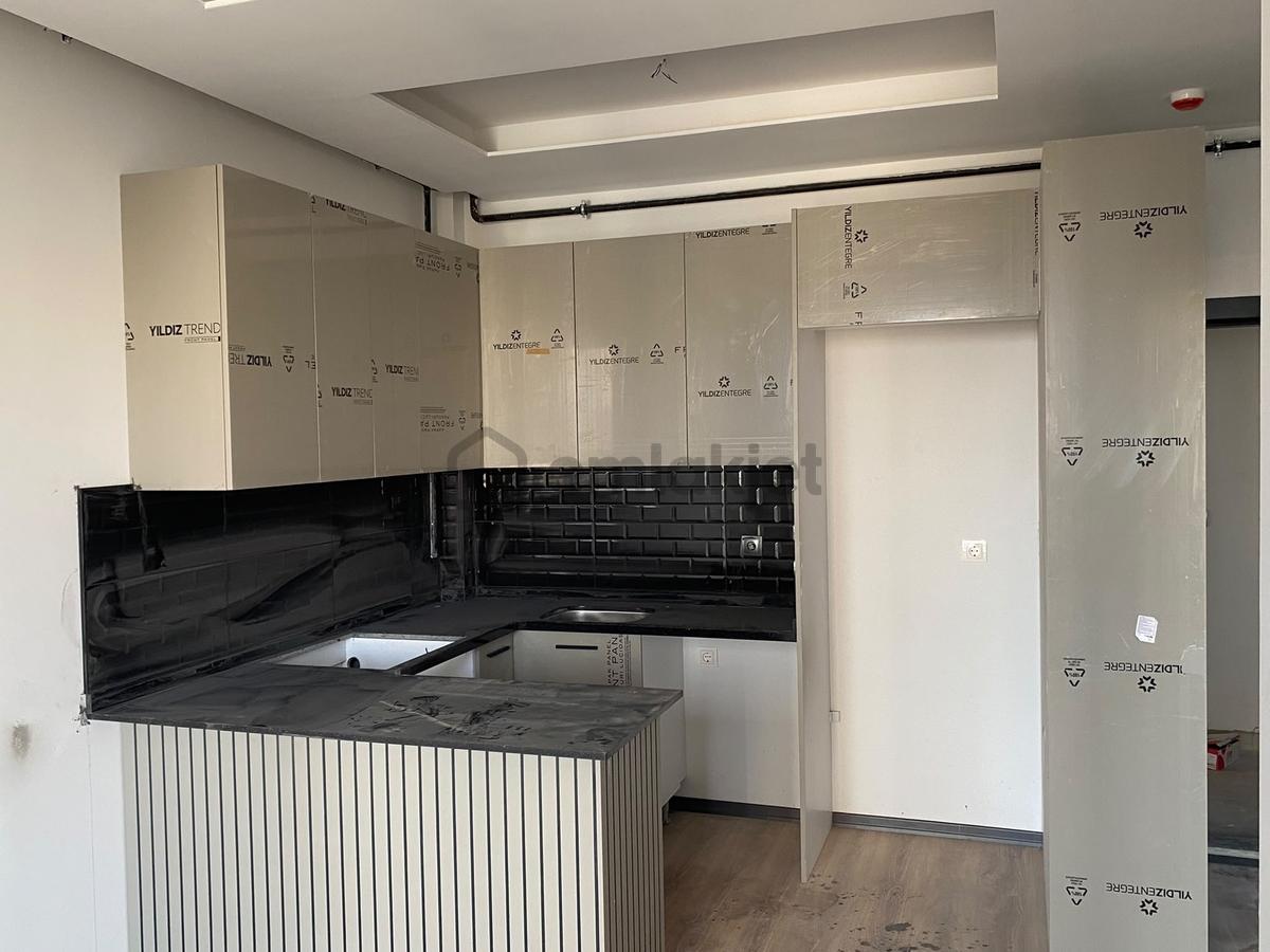 Tece'de Marka Projede Kiralık 1+1 Daire