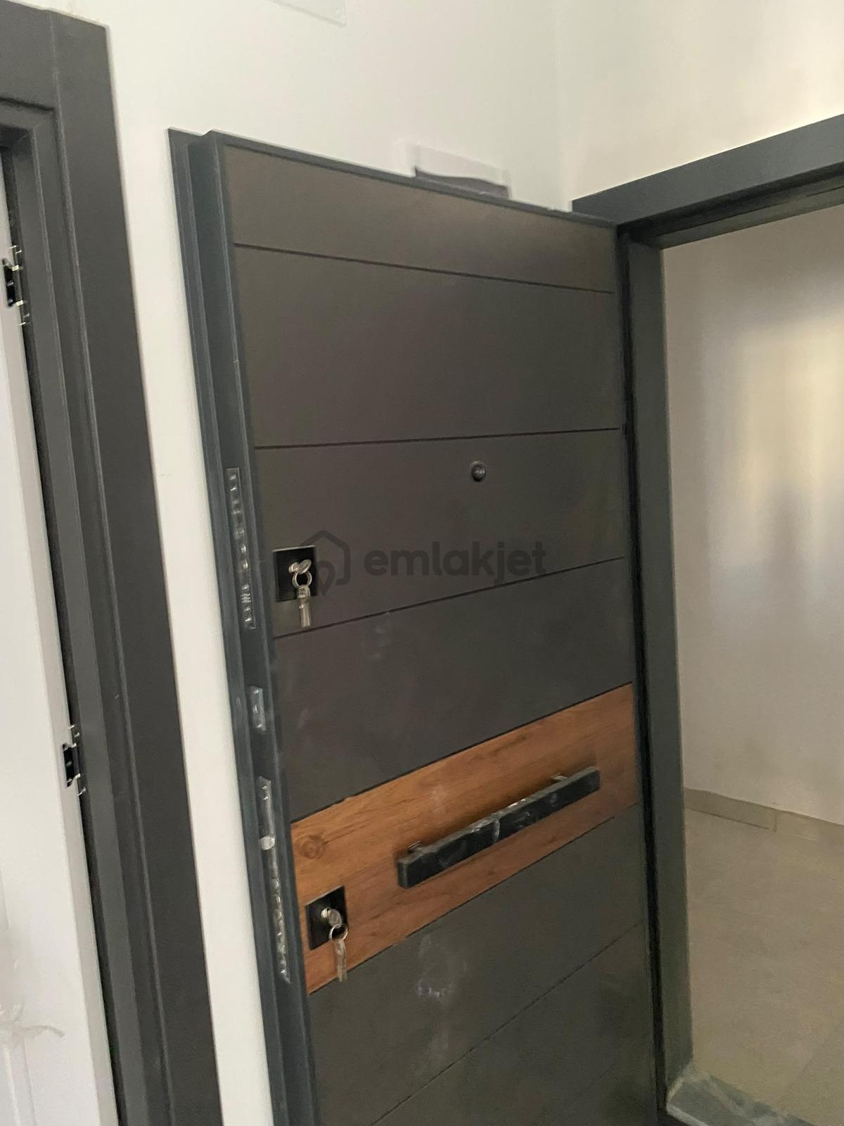 Tece'de Marka Projede Kiralık 1+1 Daire - 4