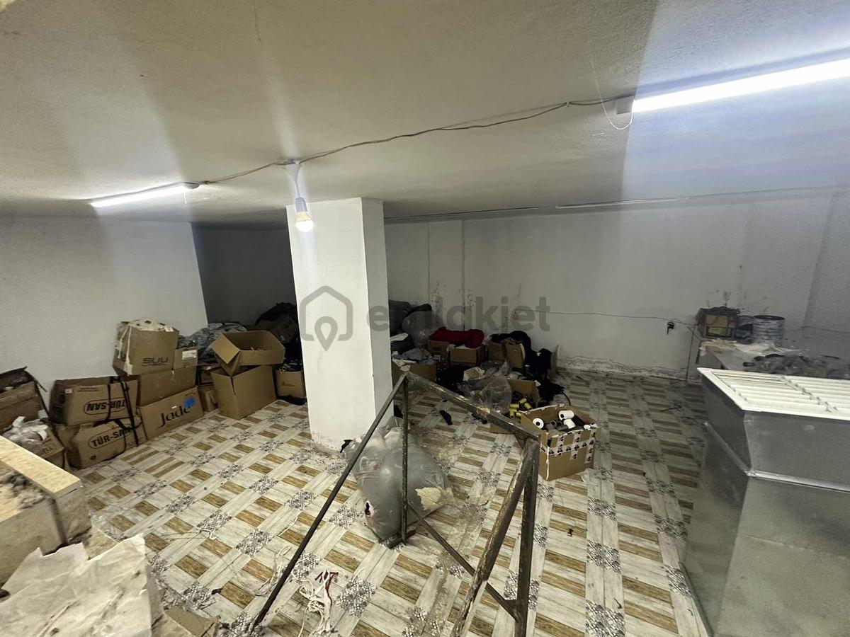 Seyda Cami Arkası 3 Katlı 290 M2 Satılık Dükkan - 17