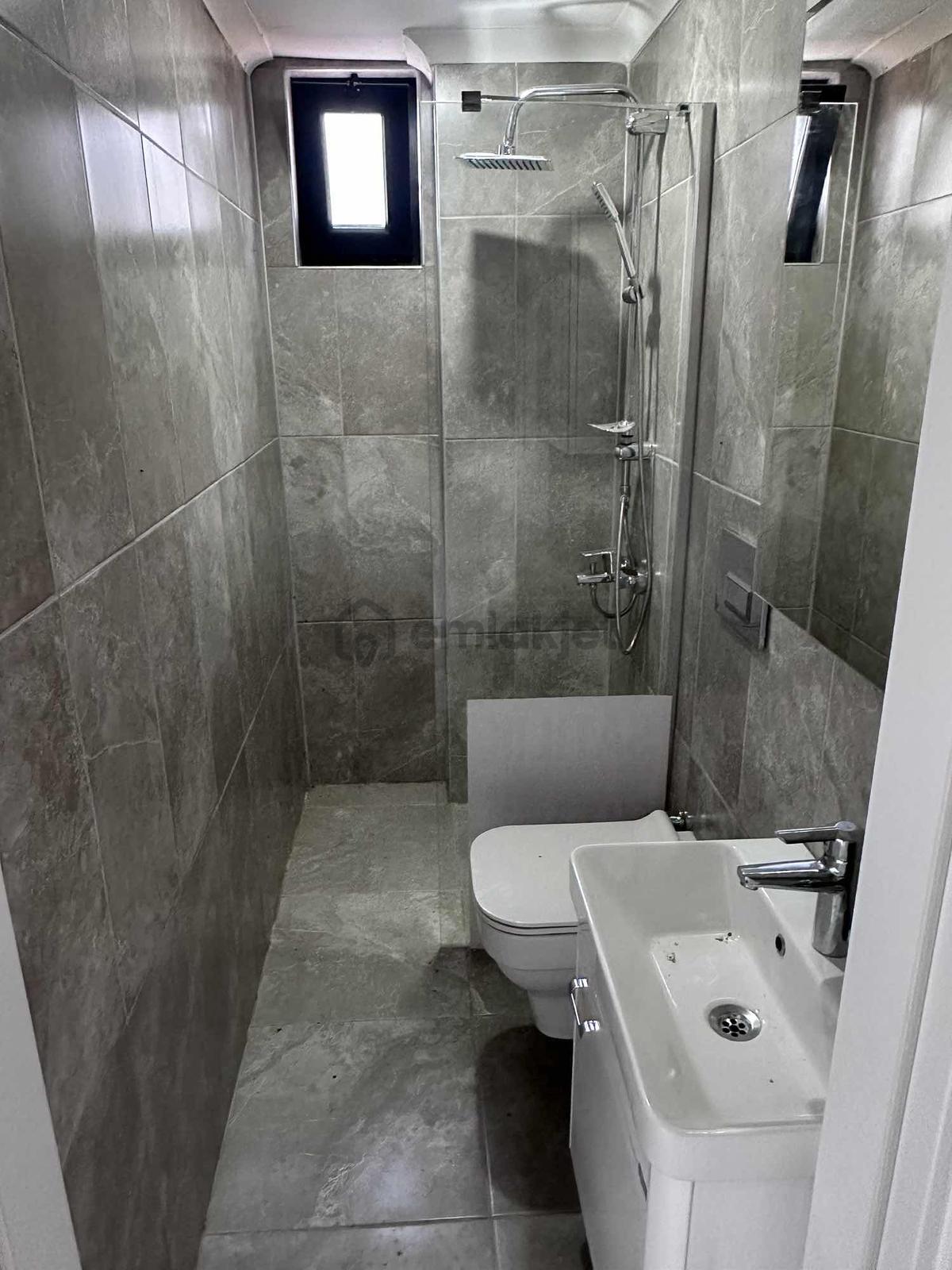 Uygun Fiyatlı Kaliteli Site İçinde 3+1 Ebeveyn Banyolu Villa - 12