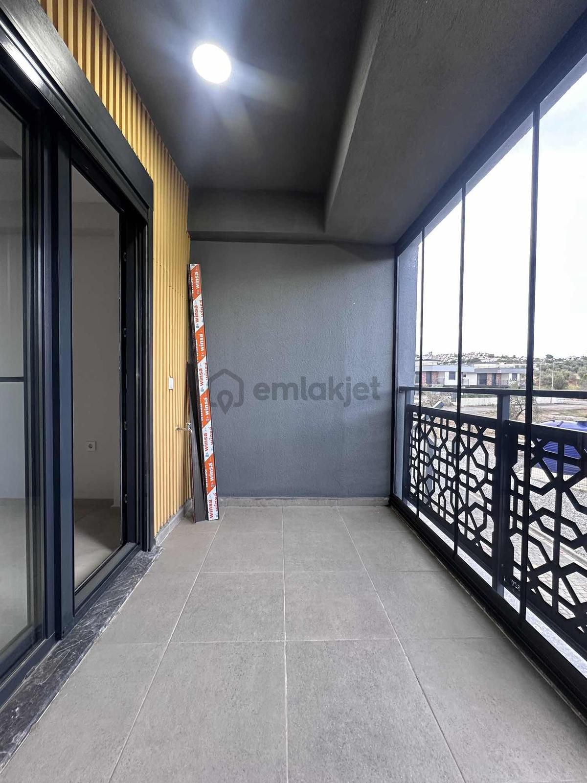 Uygun Fiyatlı Kaliteli Site İçinde 3+1 Ebeveyn Banyolu Villa - 23