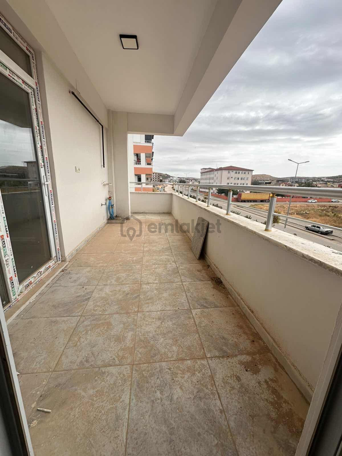 Oğuzeli Çevre Yolunda Kiralık 2+1 Daire - 2