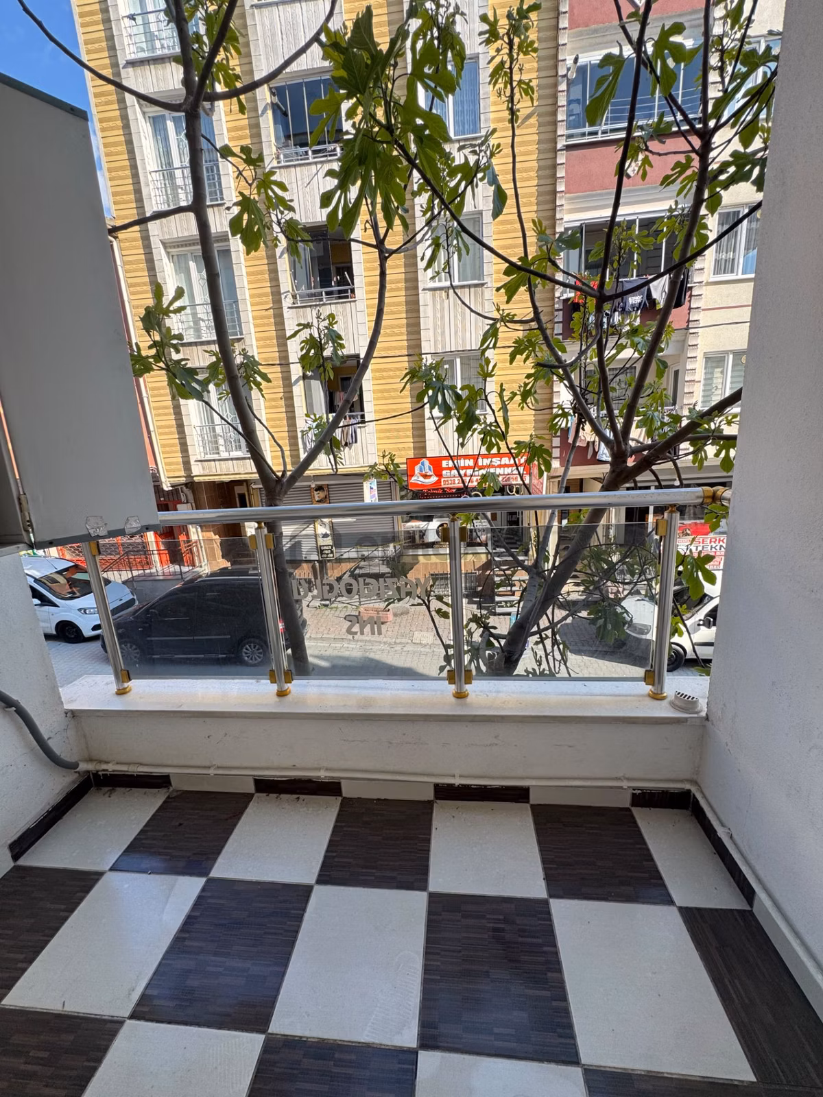 Metrobüse Meydana Devlet Hastanesi Yakın Eşyalı 2+1 Arakat - 18
