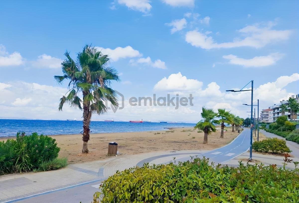 Turyaptan Çiftlikköy Sahilde, Denize Sıfır, Ara Kat 2+1 Daire - 22