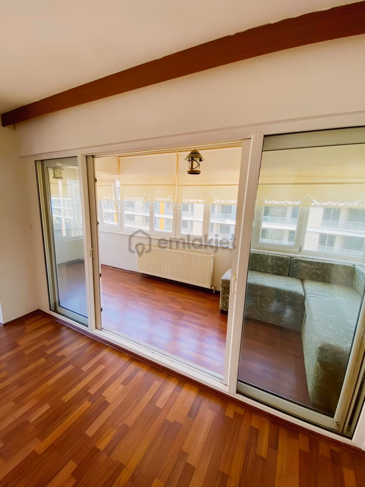 Turyaptan Çiftlikköy Sahilde, Denize Sıfır, Ara Kat 2+1 Daire - 8