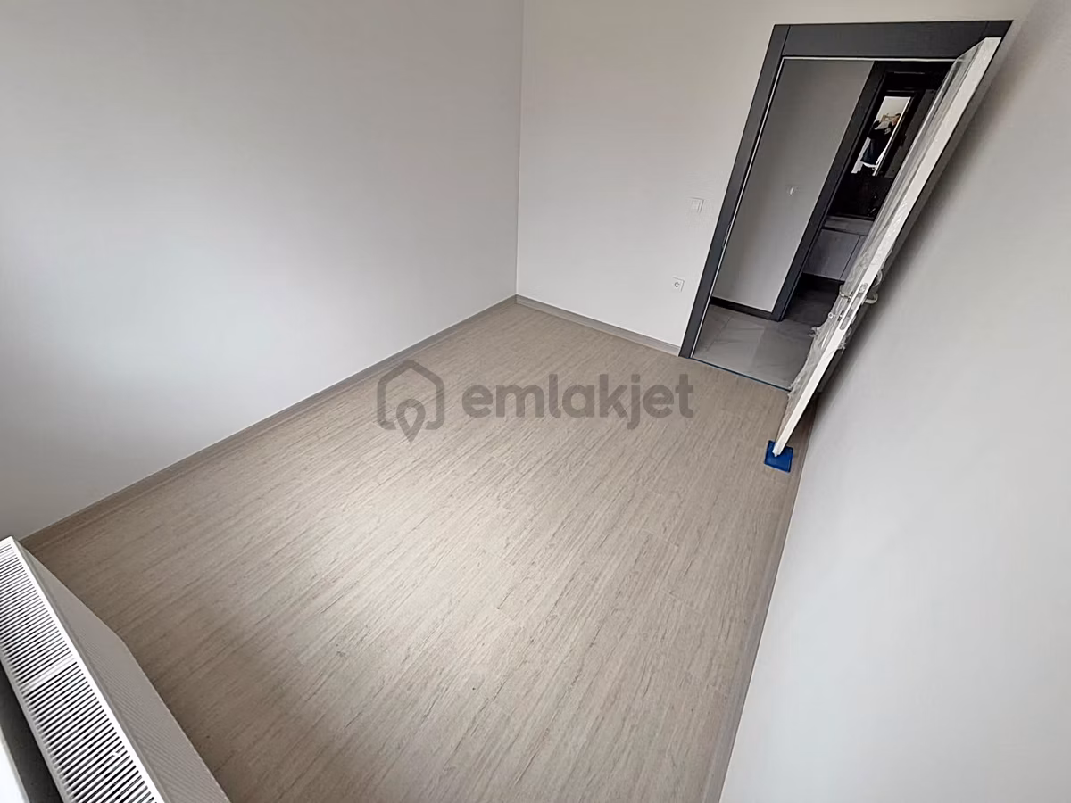 Yuvam'dan Okullar Bölgesinde Ara Kat 137m2 3+1 Acil Satılık - 23