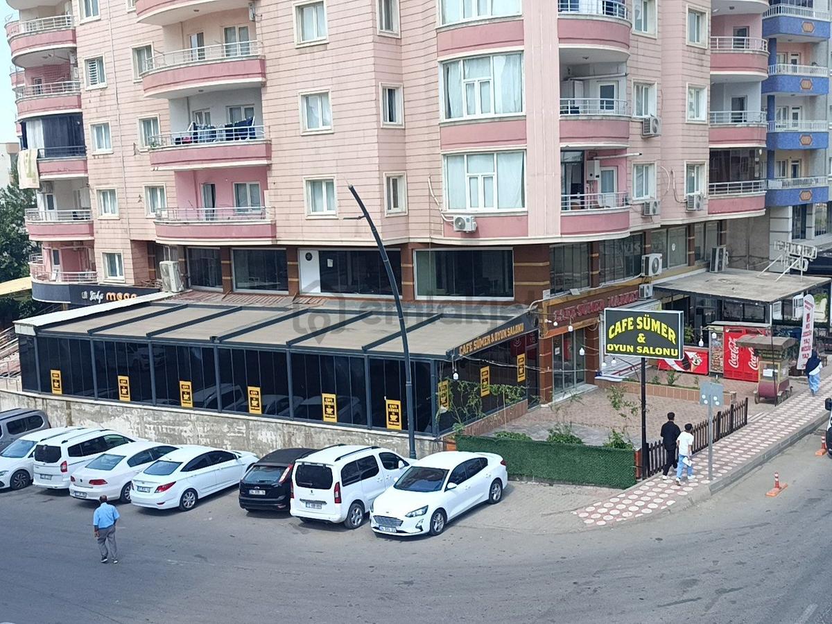 Emlak 72 'den Gap'ta Satılık Köşe Başı Dükkan - 17