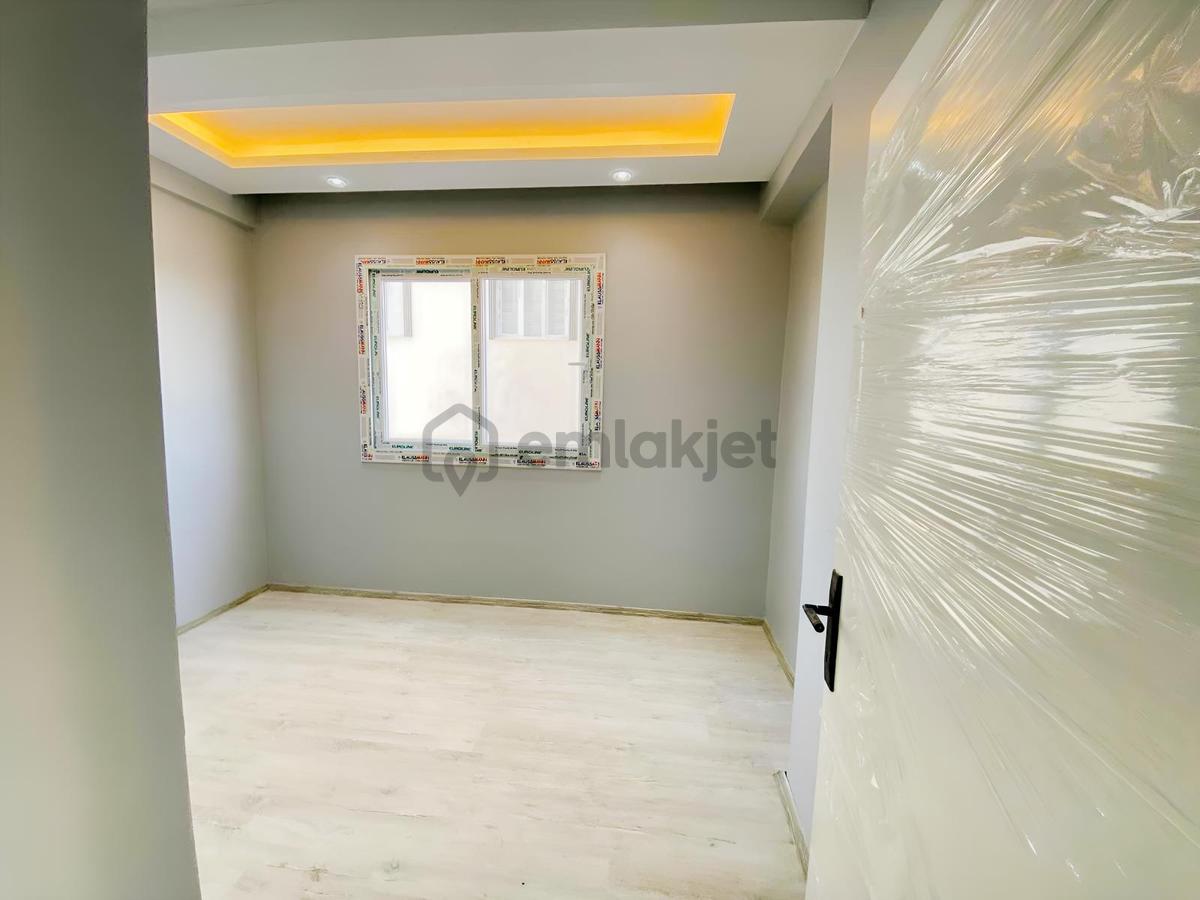 Yılmaz'dan İmamoğlu Saygeçıt'te Satılık 2+1 K.mtfk Daıreler - 18