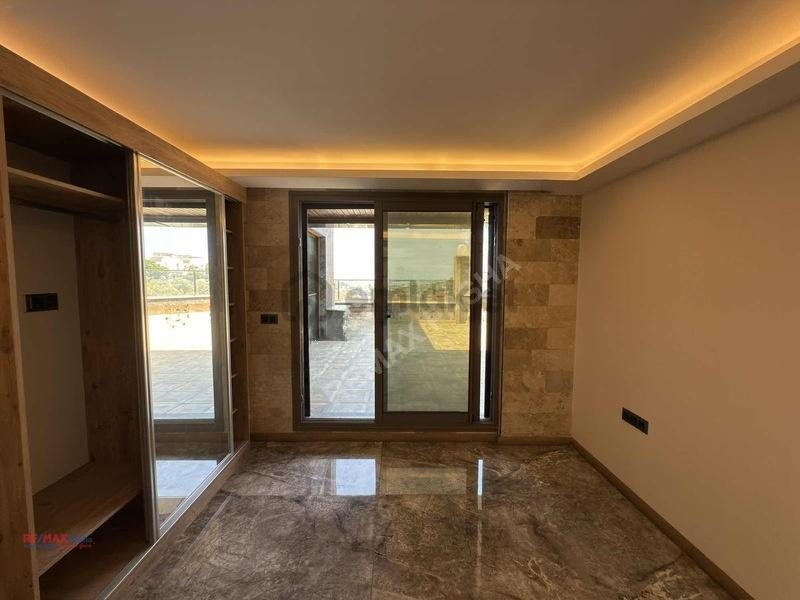 Kadınlar Denizi Infinity'de Deniz Manzaralı Satılık Villa - 13