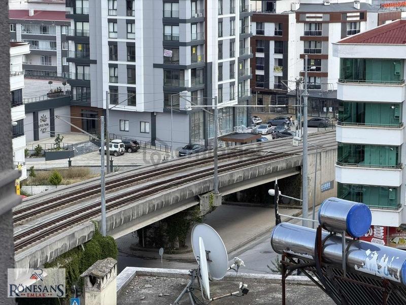 Rönesans Emlaktan Tramvaya Cephe Eşyalı Satılık Daire - 18