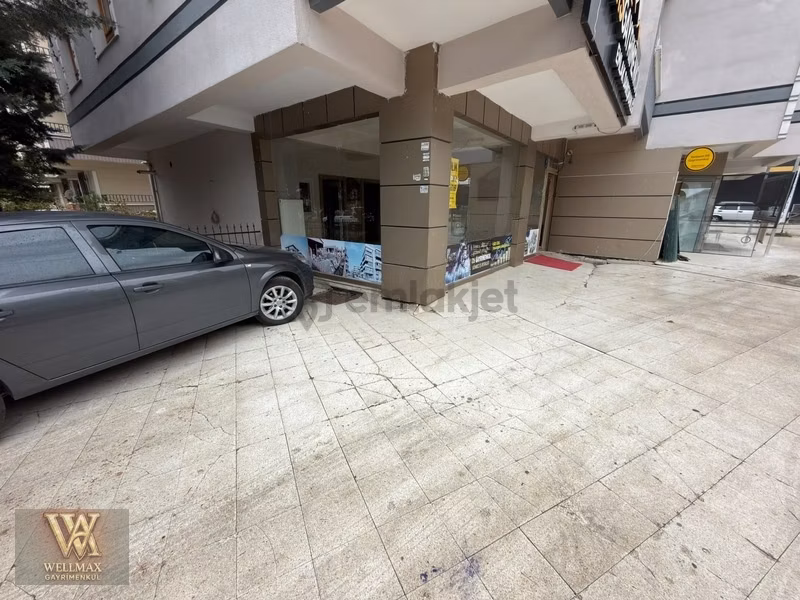 Yenikent Köşe Başı Cengiz Topel 80 M2 Dükkan - 2