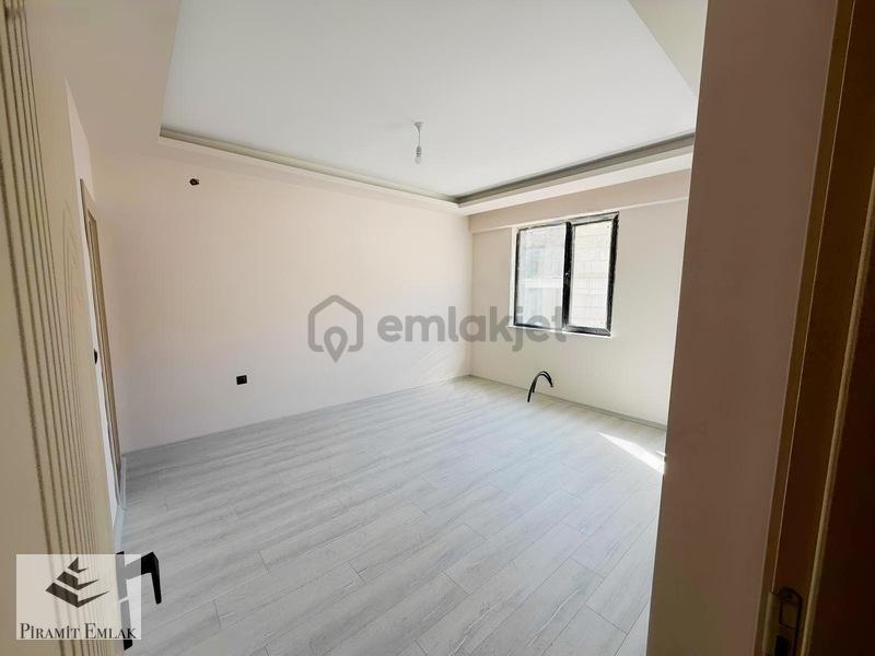 Piramit Gm'den Yıldızket'te 3+1 Lüks Daire - 12