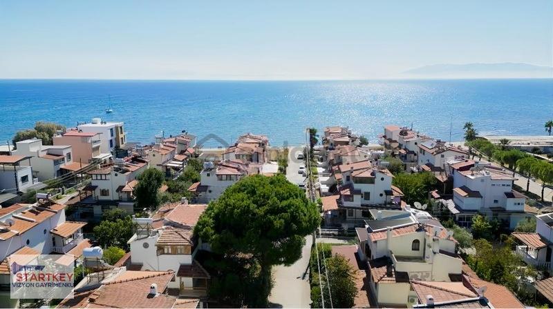 Meltemtur Sitesi İçinde Denize Yürüme Mesafesinde Triplex 4+1