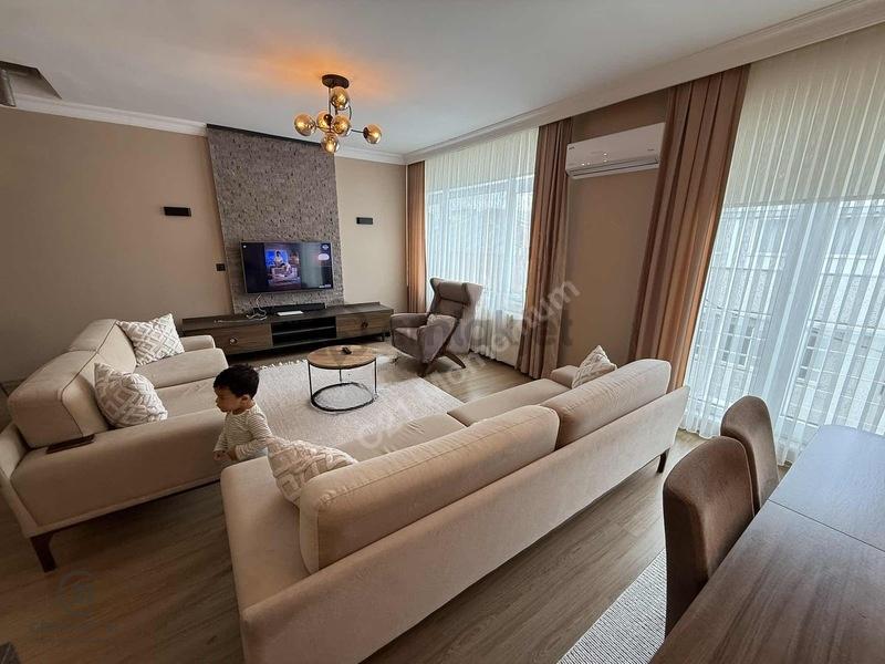 Kağıthane Hamidiye Girne Caddesi'nde Teraslı Ferah 3+1 Dubleks - 6