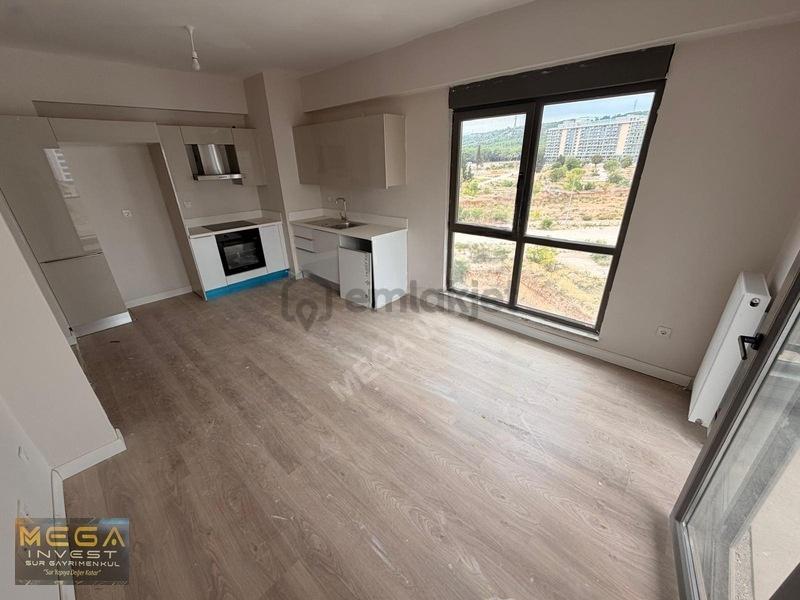 Mega İnvest'den Sur Yapı Da Kiralık 86 M2 2+1 Daire - 3