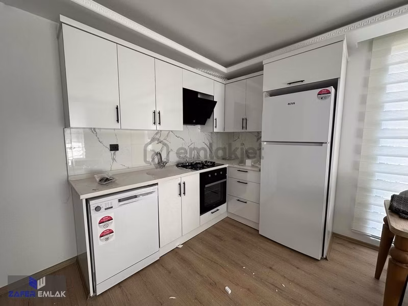 Zafer Emlak'tan Eşyalı Kiralık 1+1 Daireler - 8
