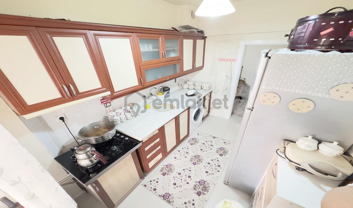 Osmangazi Cadde Dibi Yüksek Giriş Ön Cephe Balkonlu 2+1 Daire - 31