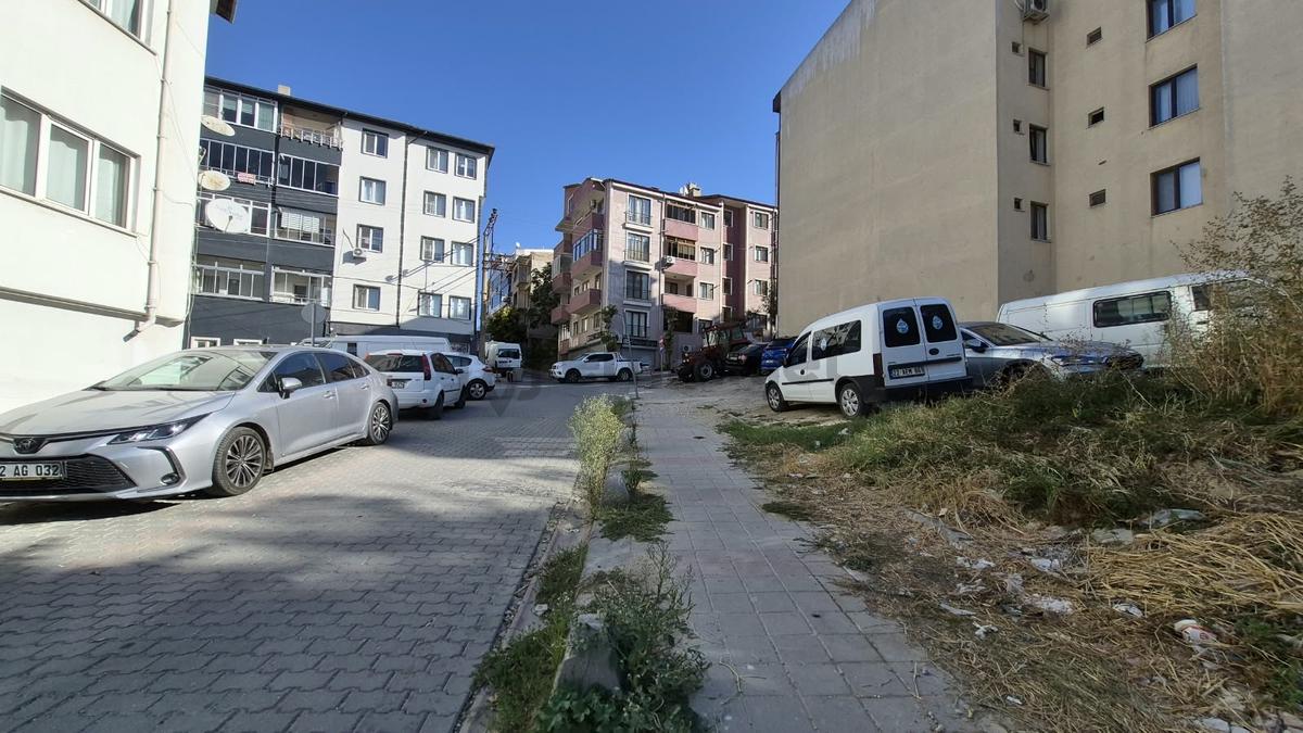 Merkezi Konumda, Yenilenmiş 3+1 Satılık Daire - 2