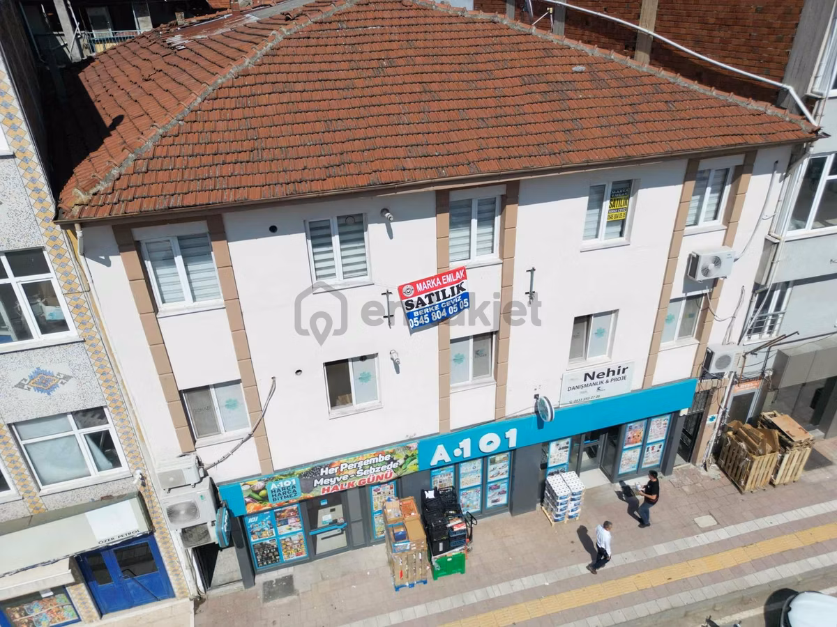 Marka Emlak'tan Merkezi Konumda Sıfır Eşyalı - 2