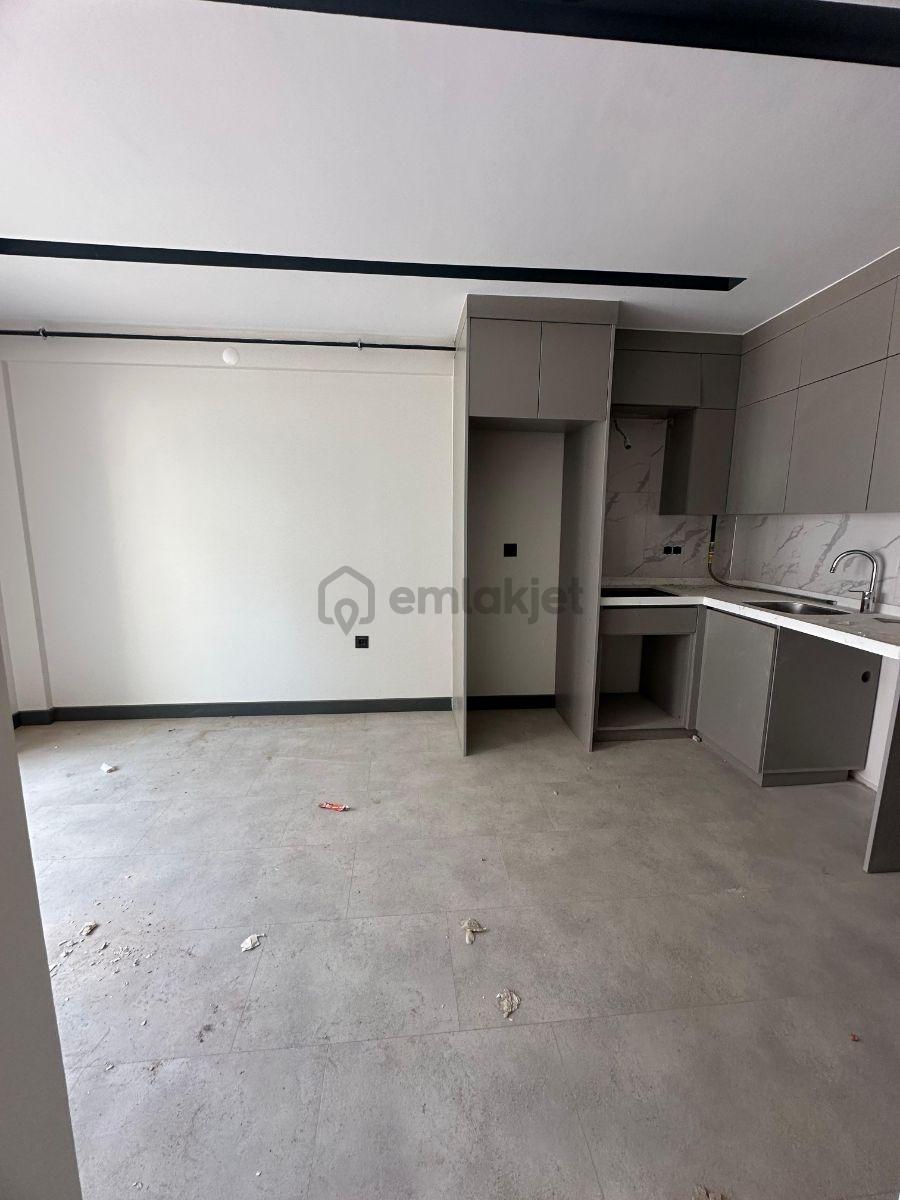 Eşsiz Konumda Satılık 1+1 Ara Kat Sıfır Daire - 5