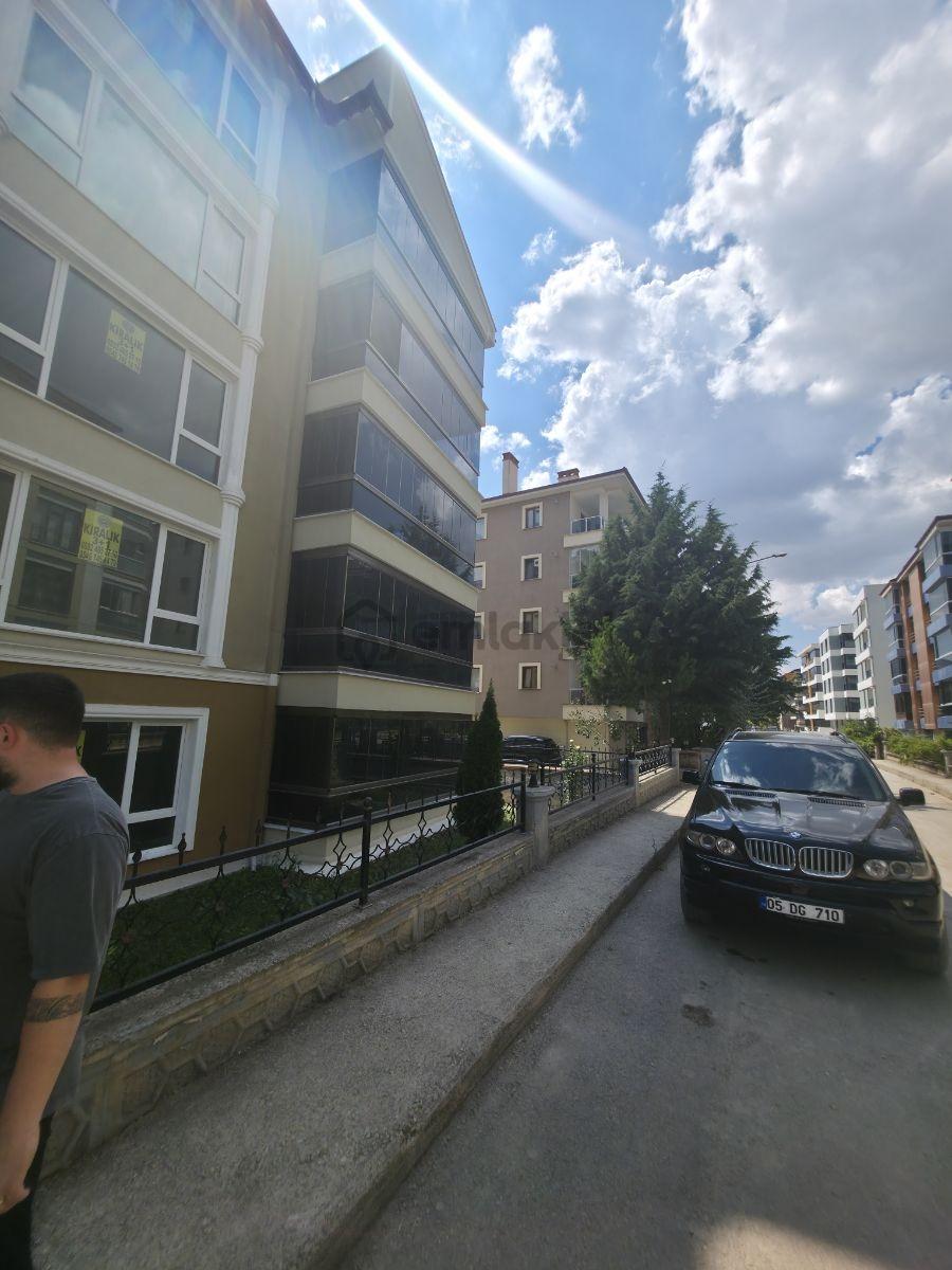 Onevlerde Geniş Ve Konforlu Sıfır 3+1 Daire - 29