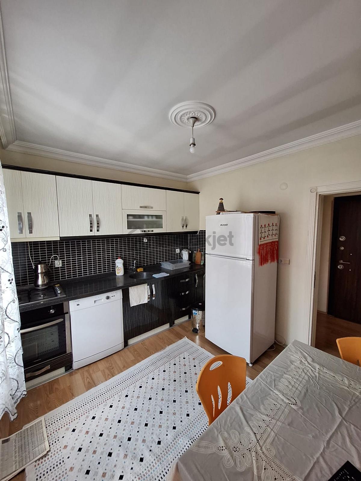 Altınkum Mahallesinde Eşyalı Kiralık Daire - 2