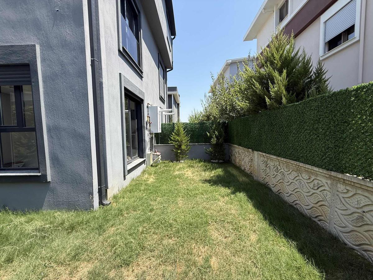 Coldwell Banker Poyrazdan Mithatpaşada Satılık Lüks 4+1 Villa - 5