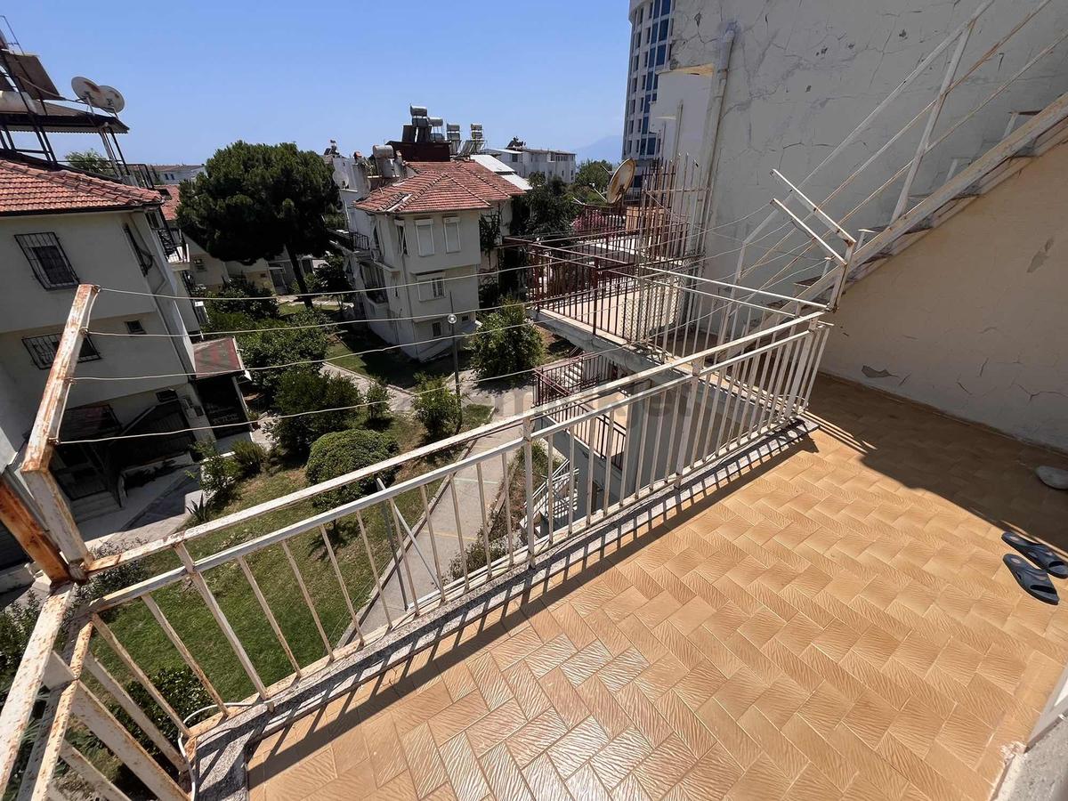 Denize 200m Mesafede Site İçi Çift Tapu Tripleks Villa - 29