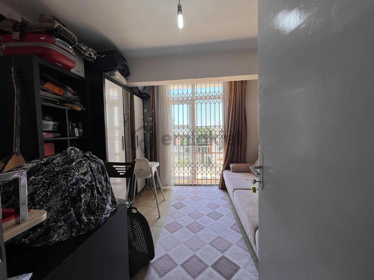 Denize 200m Mesafede Site İçi Çift Tapu Tripleks Villa - 13