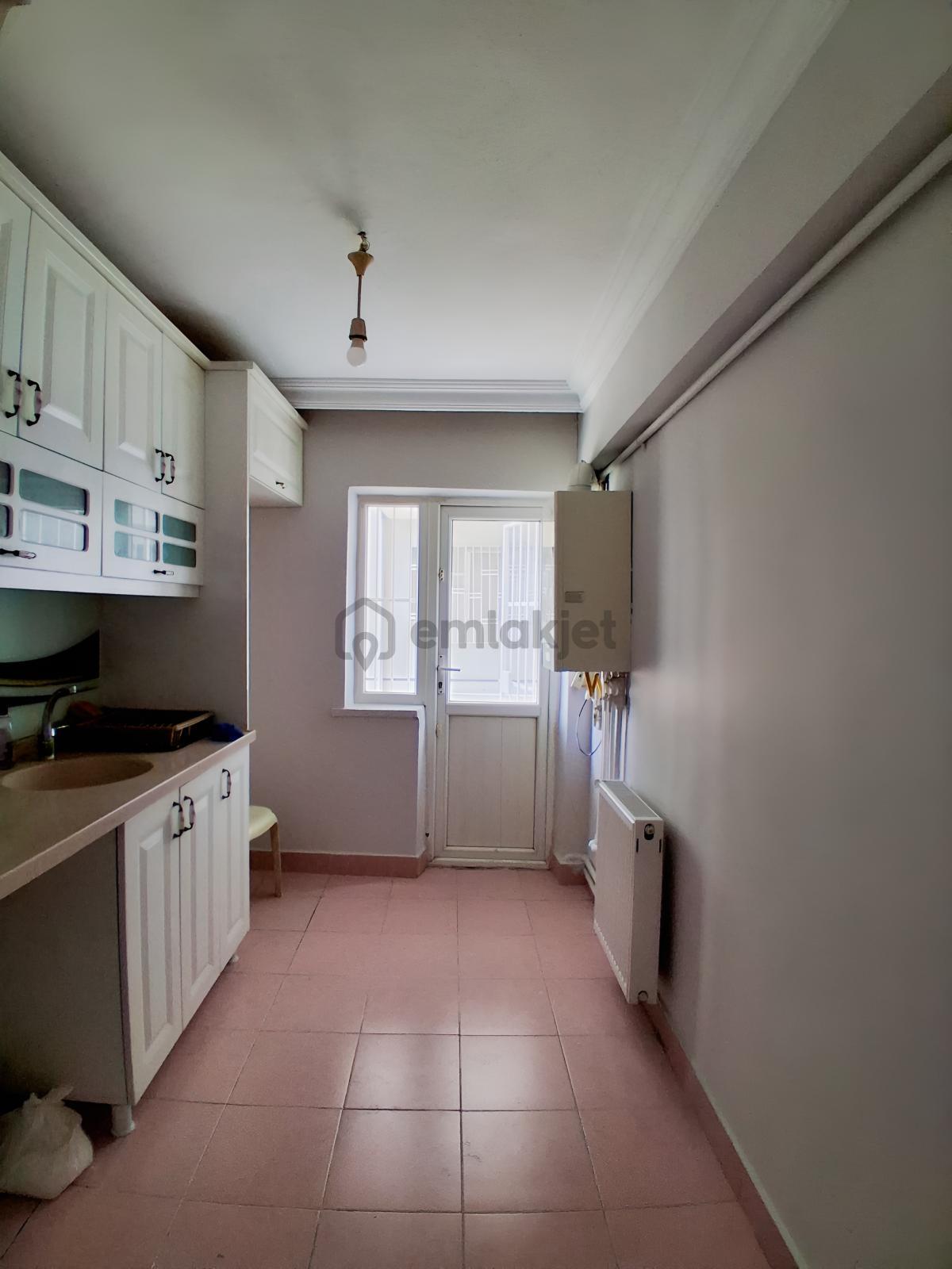 Danışmend Göbekte 3+1 125 M2 Kiralık Daireee - 2