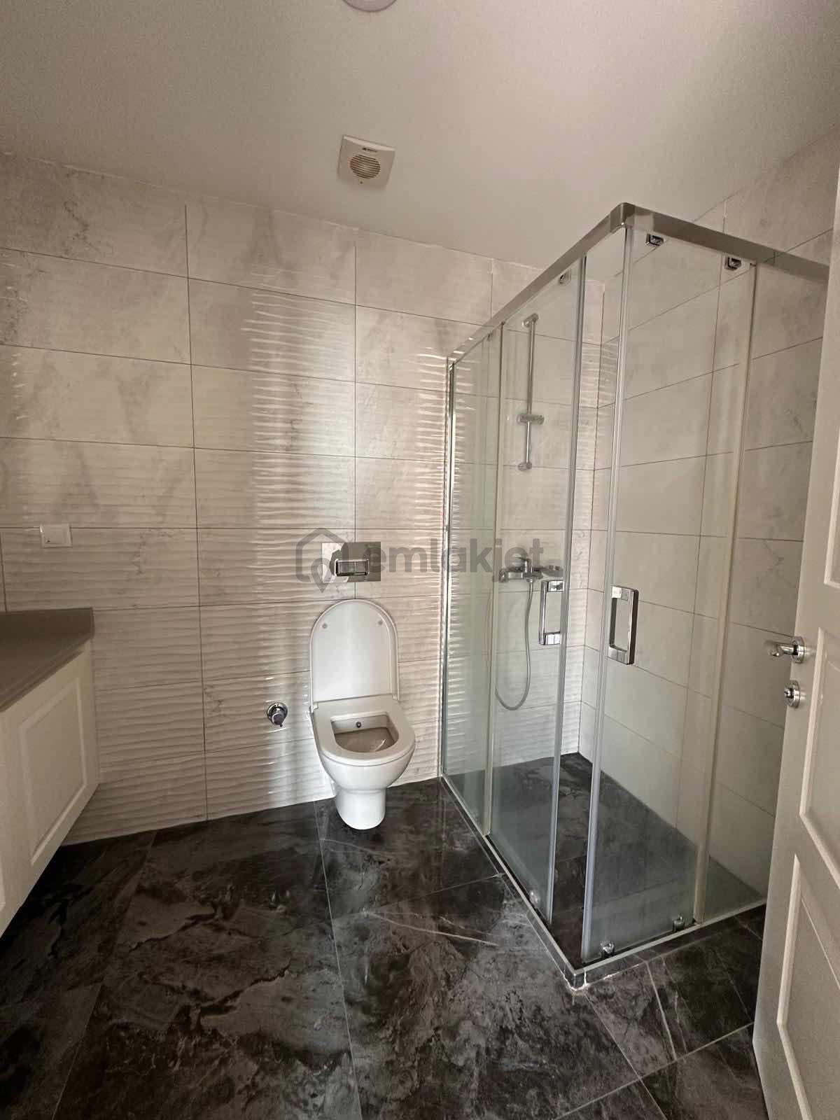 Evınpark Metrobüse 3dk Mesafede Çamlıcave Deniz Manzaralı 2+1 - 31