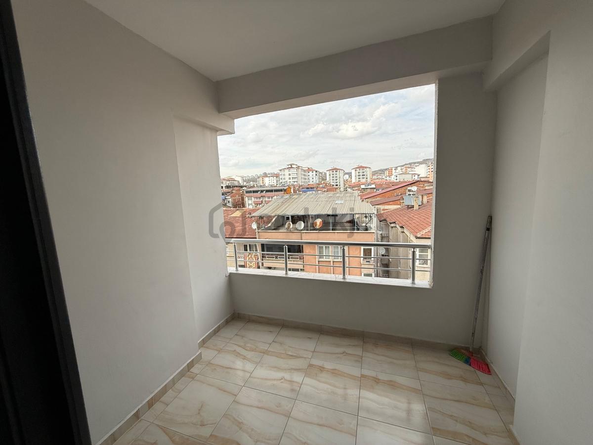 Namık Çiftçi Caddesi’nde 3+1 Satılık Daire - 9