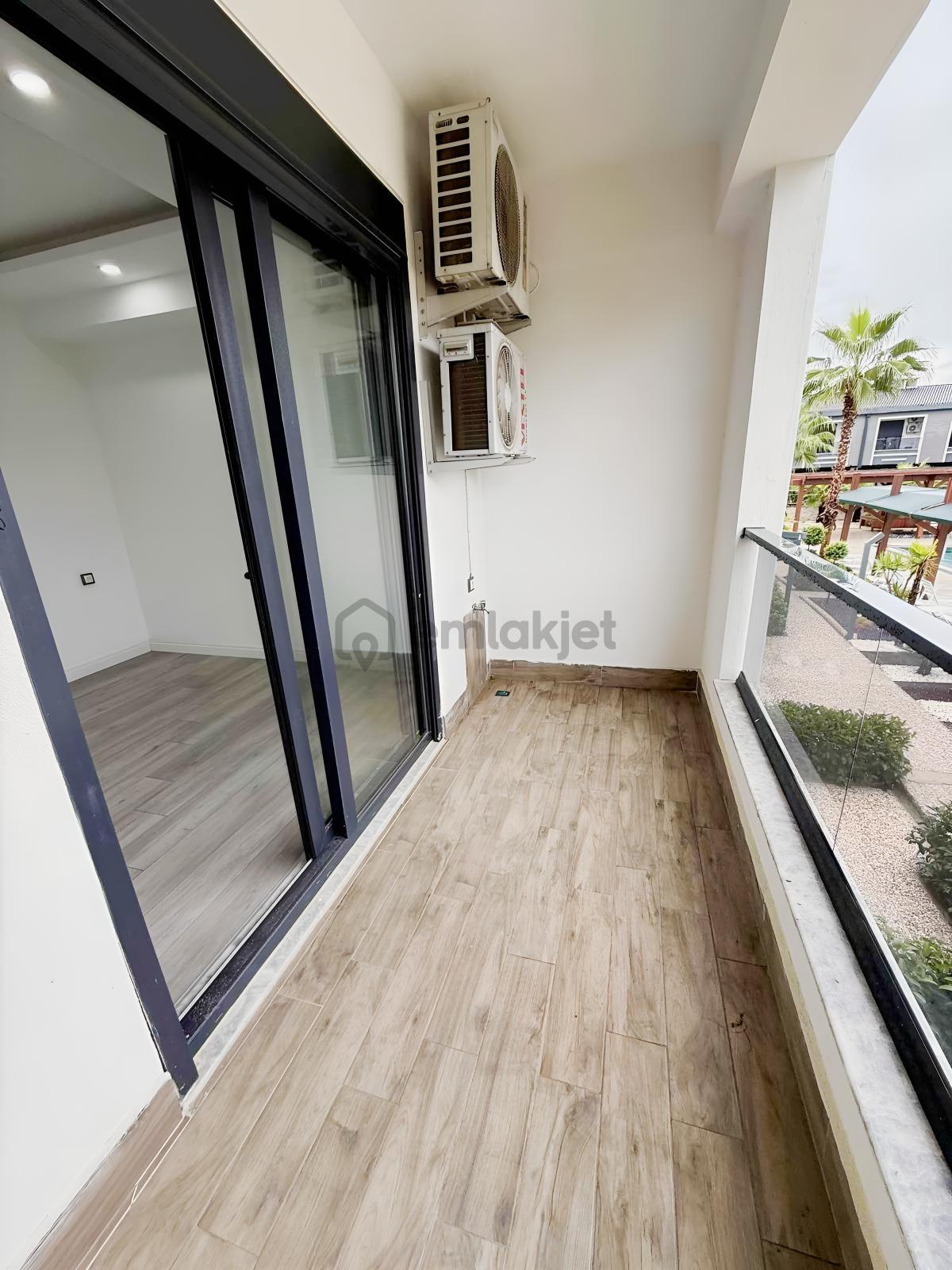Side'da Site İçinde 2+1 Bahçe Katı Dubleks Daire - 18