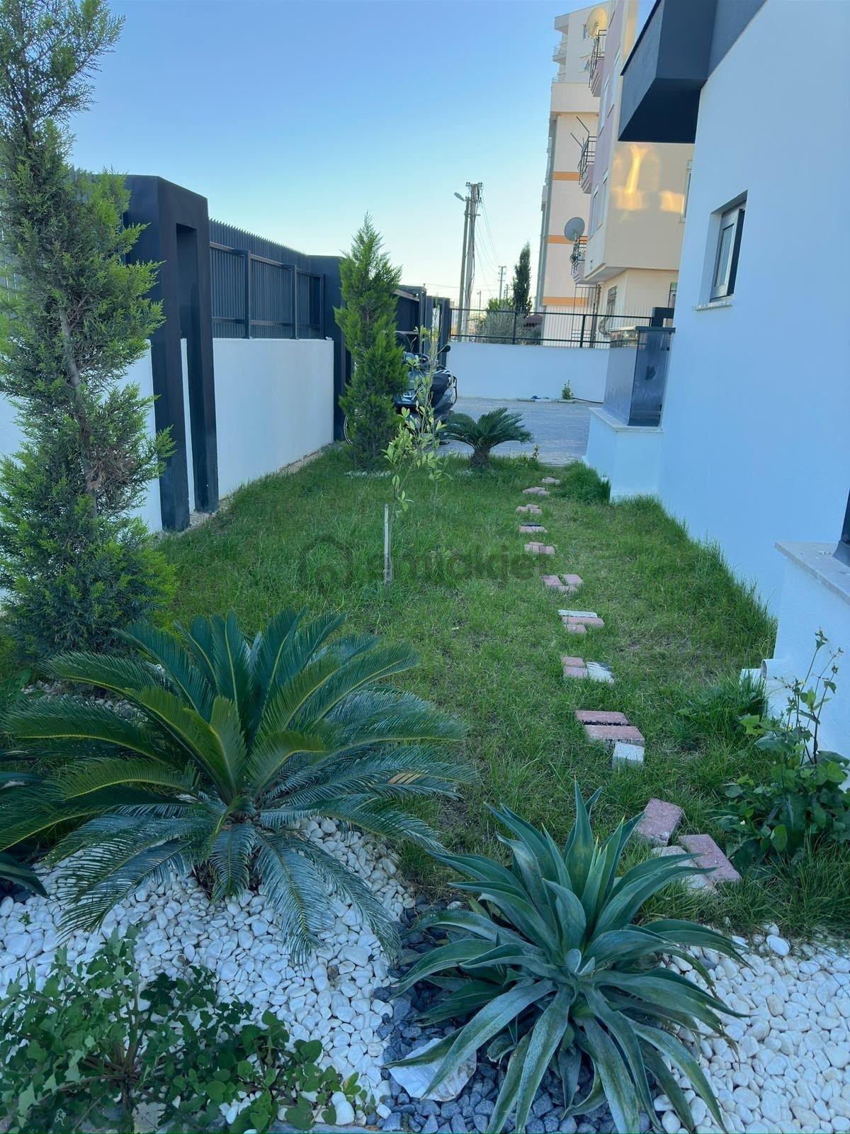 Antalya Kepez Ayanoğlu Mahallesi Satılık Havuzlu 2+1 Daire