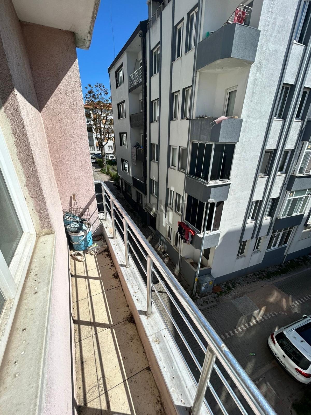 Hacı Yusuf Mah. 2+1 Eşyalı Ara Kat Satılık Daire - 31