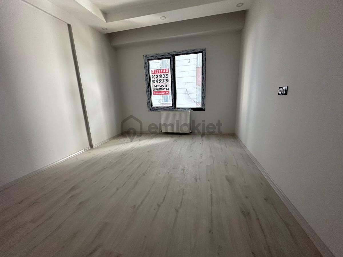 Devlet Hastanesi Civarı Ara Katta 2+1 Amerikan - 31