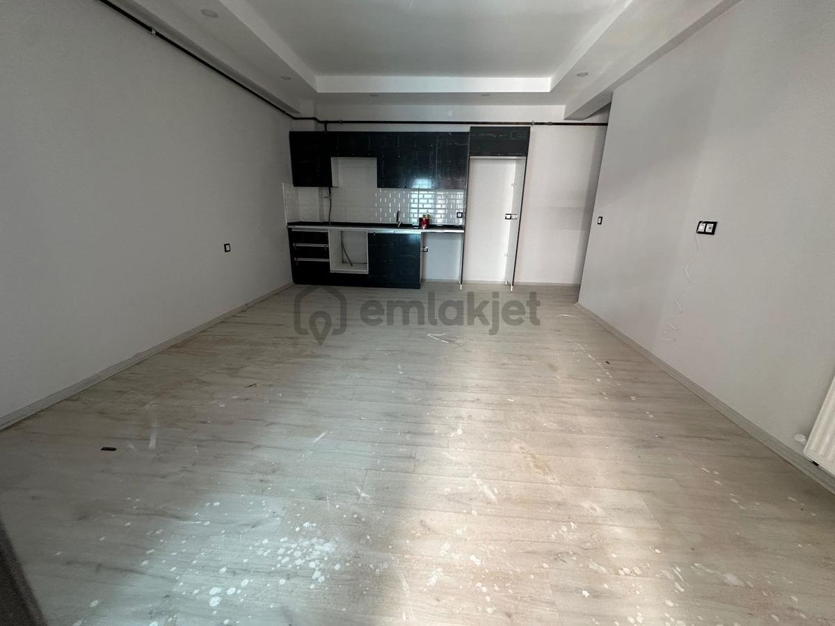 Devlet Hastanesi Civarı Ara Katta 2+1 Amerikan - 17