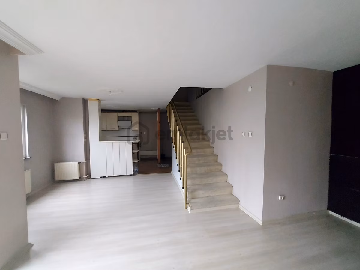 ''eryaman Efor''dan Teraslı 3+1 Kiralık Daire - 18