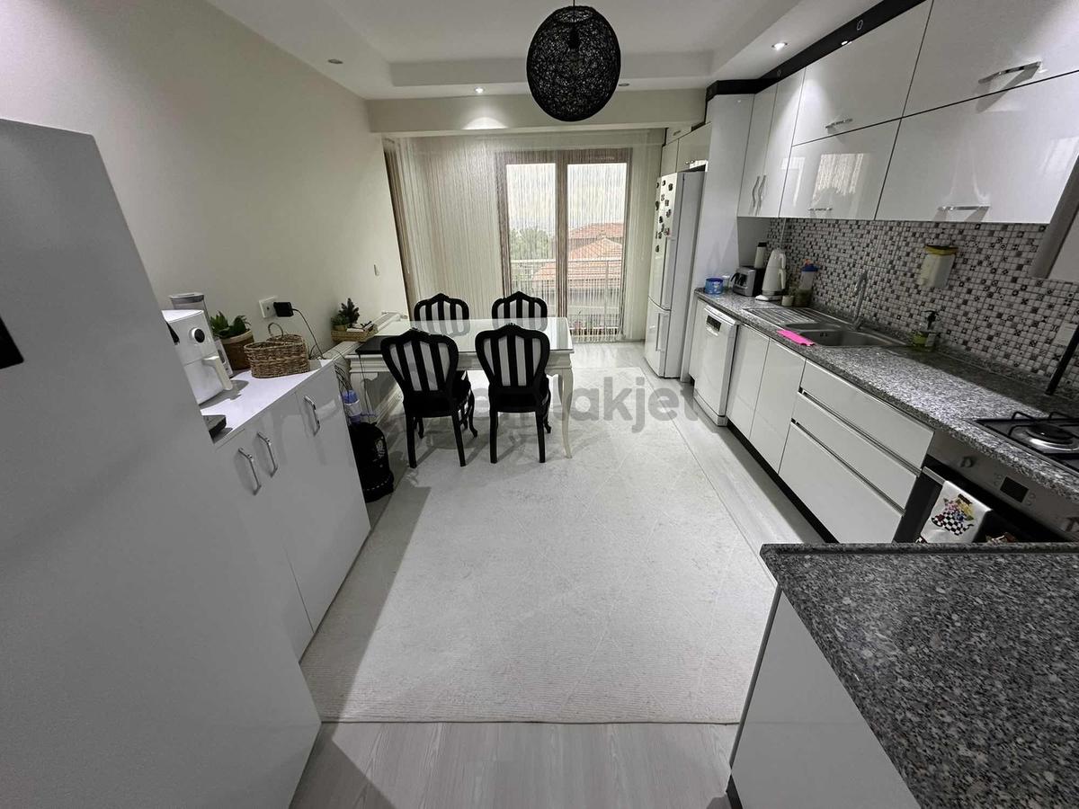 Kervansaray'da 3+1 180 M2 Önü Açık Kiralık Daire - 9