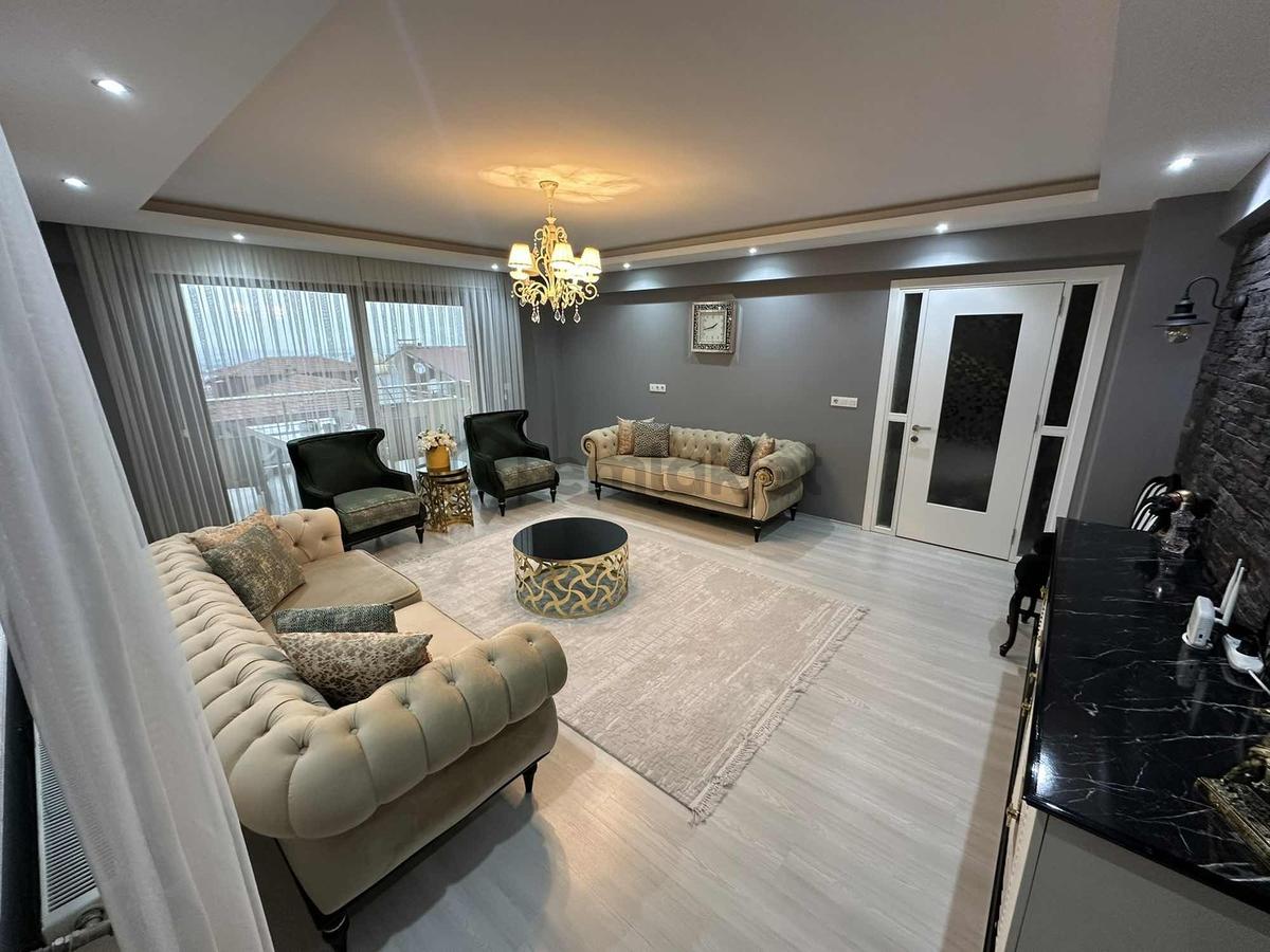 Kervansaray'da 3+1 180 M2 Önü Açık Kiralık Daire - 3