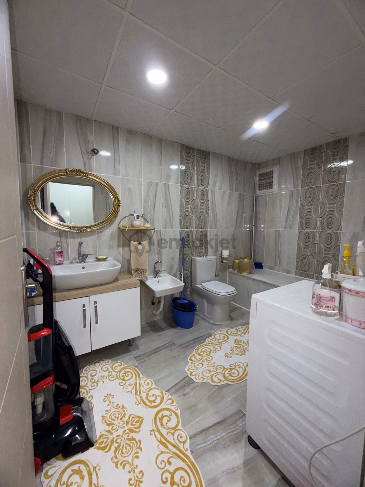 Selçuk Mahallesi 2+1 Geniş Balkonlu Satılık Daire - 12