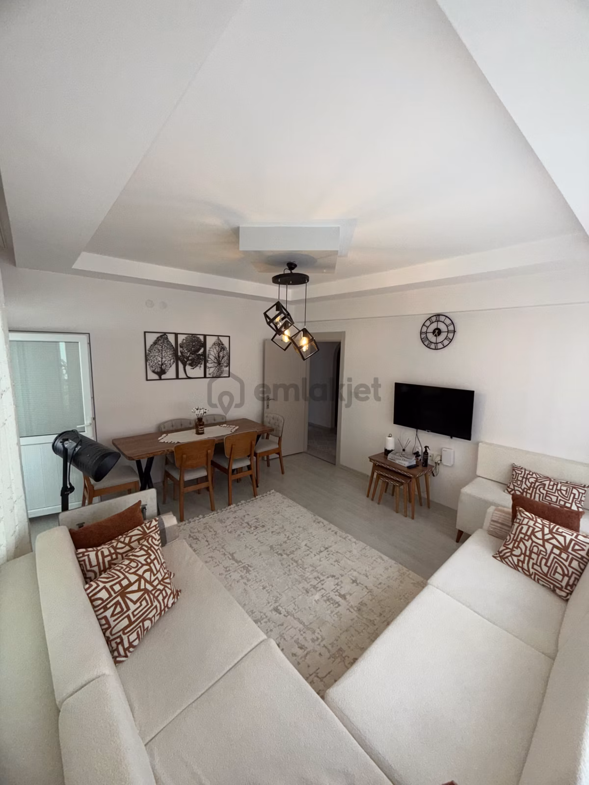 Selçuk Mahallesi 2+1 Geniş Balkonlu Satılık Daire - 21