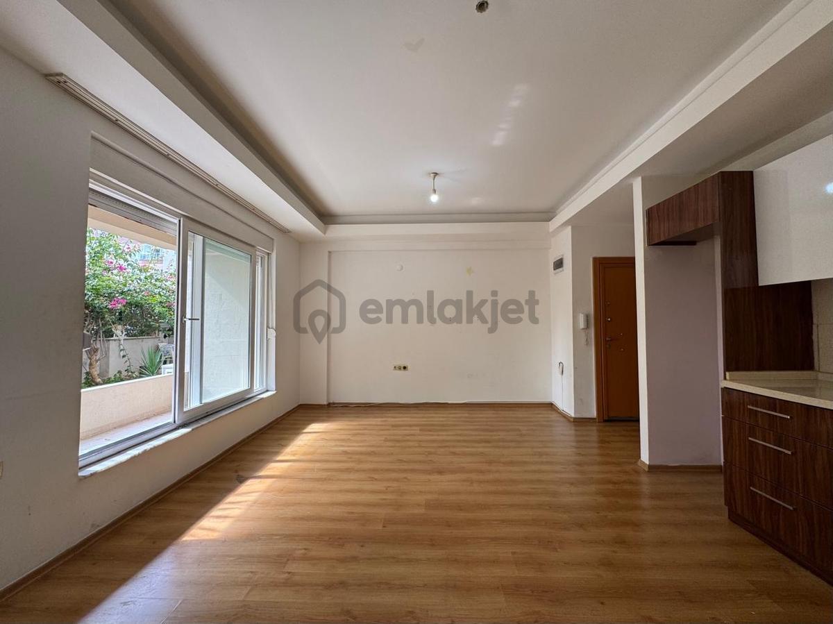 Hurma'da Havuzlu Site İçinde Satılık 1+1 Daire - 11