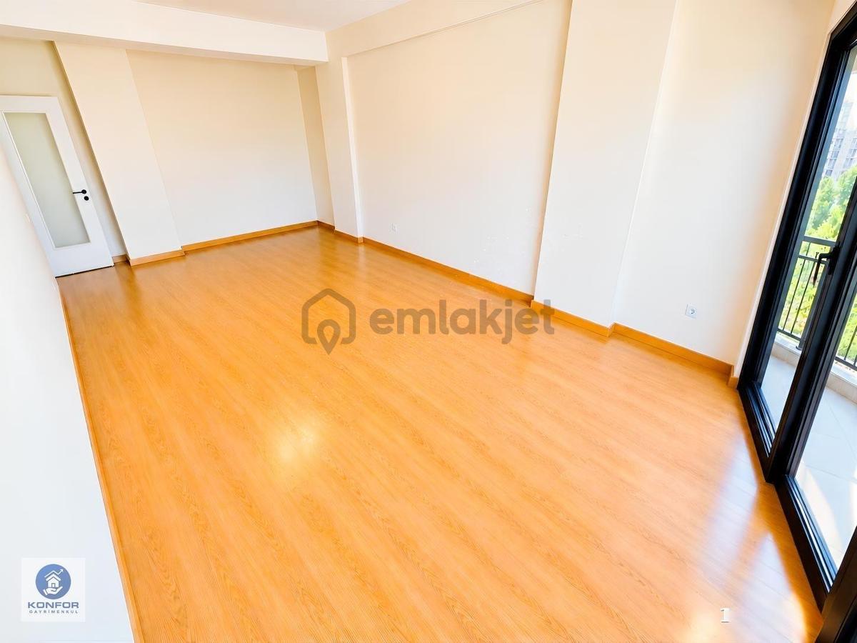 █ Konfor █ Küçükyalı'da Ön Cephe Sıfır Bina'da 2+1 90m² - 19