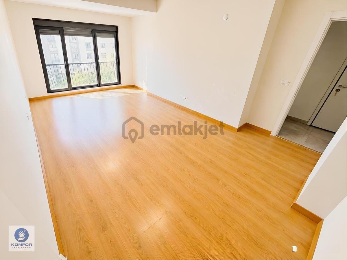 █ Konfor █ Küçükyalı'da Ön Cephe Sıfır Bina'da 2+1 90m² - 8