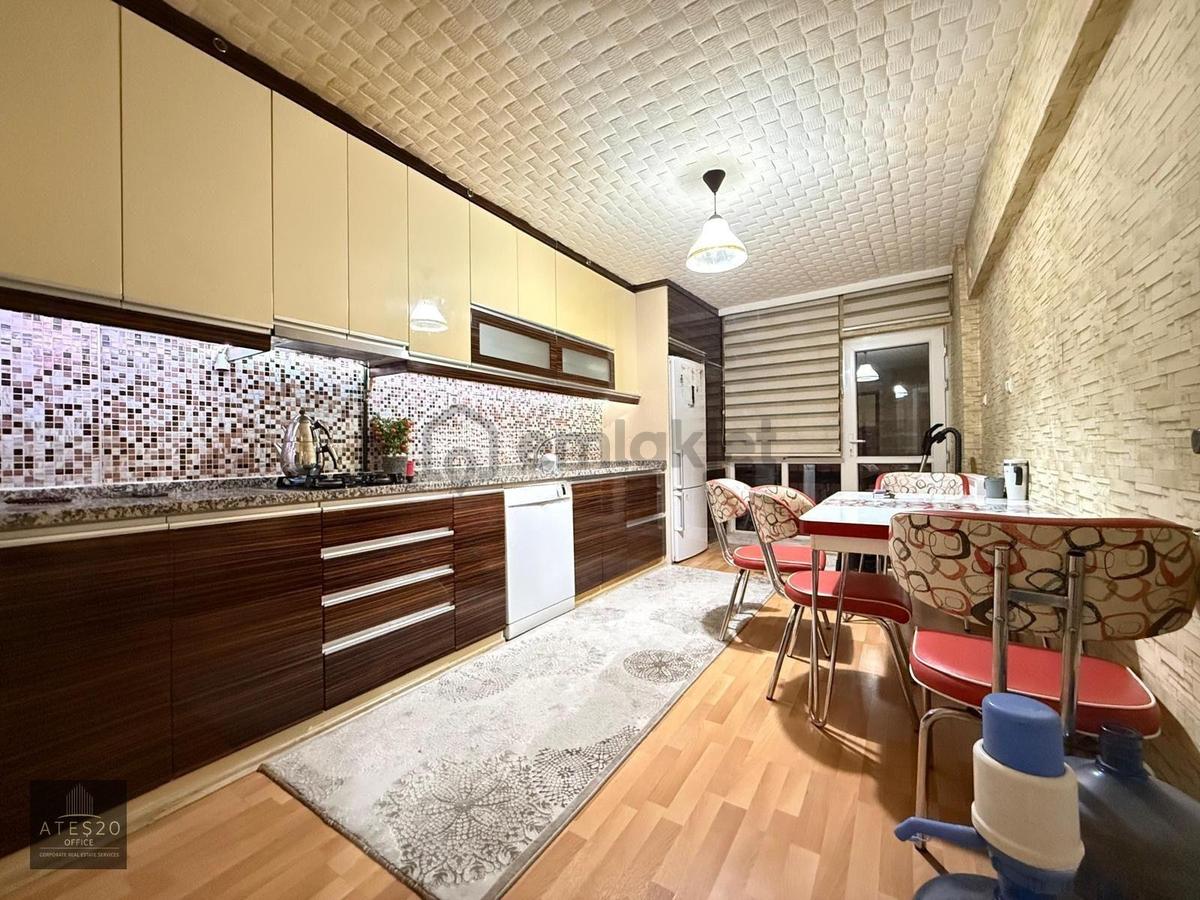 Lozan Caddesi'nde 3+1acil Satılık Daire - 6