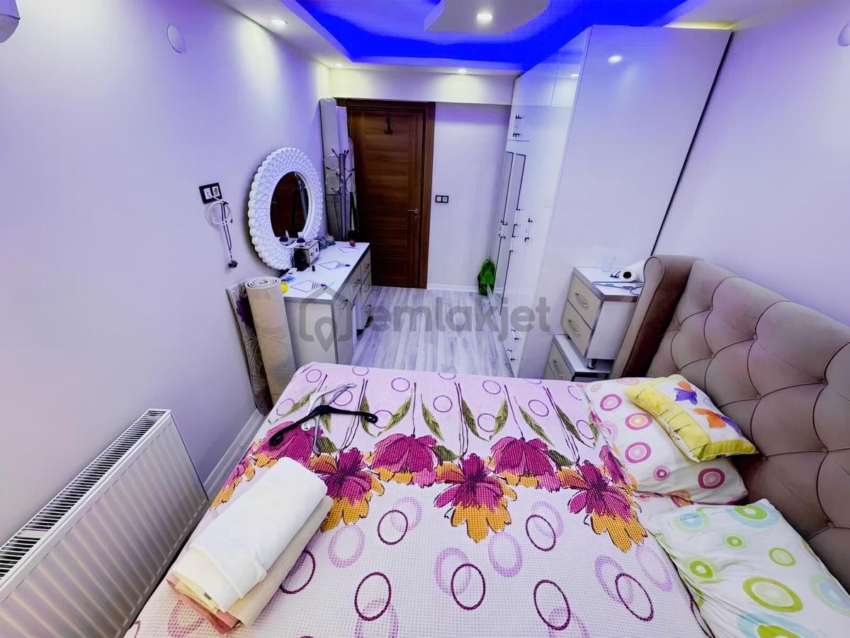 Muradiye Mah Satılık 3+1 150m² Ara Kat Daire - 18