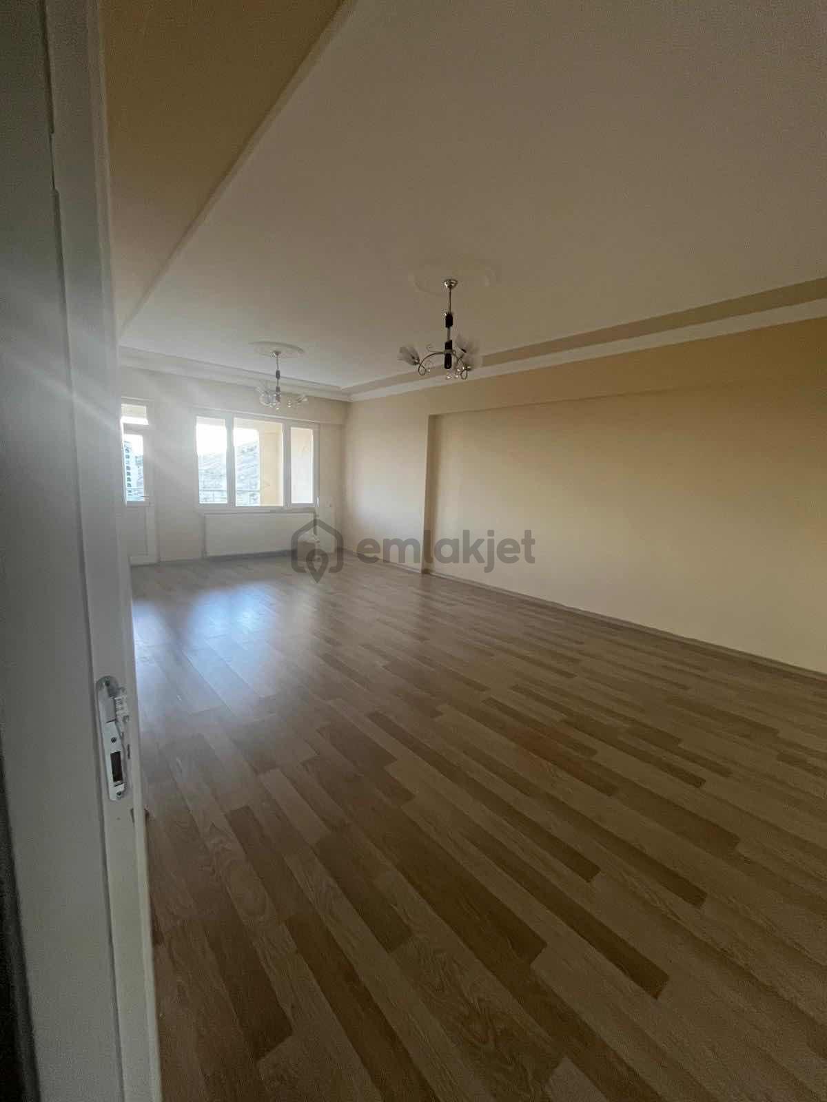 Abdullahpaşada 160 M2 3+1 Satılık Daire - 4
