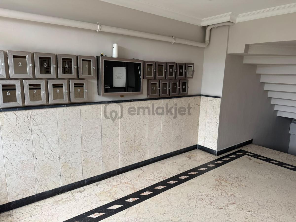 Kamp Yolu Caddesinde Çok Geniş Ve Ferah Satılık 3+1 - 30